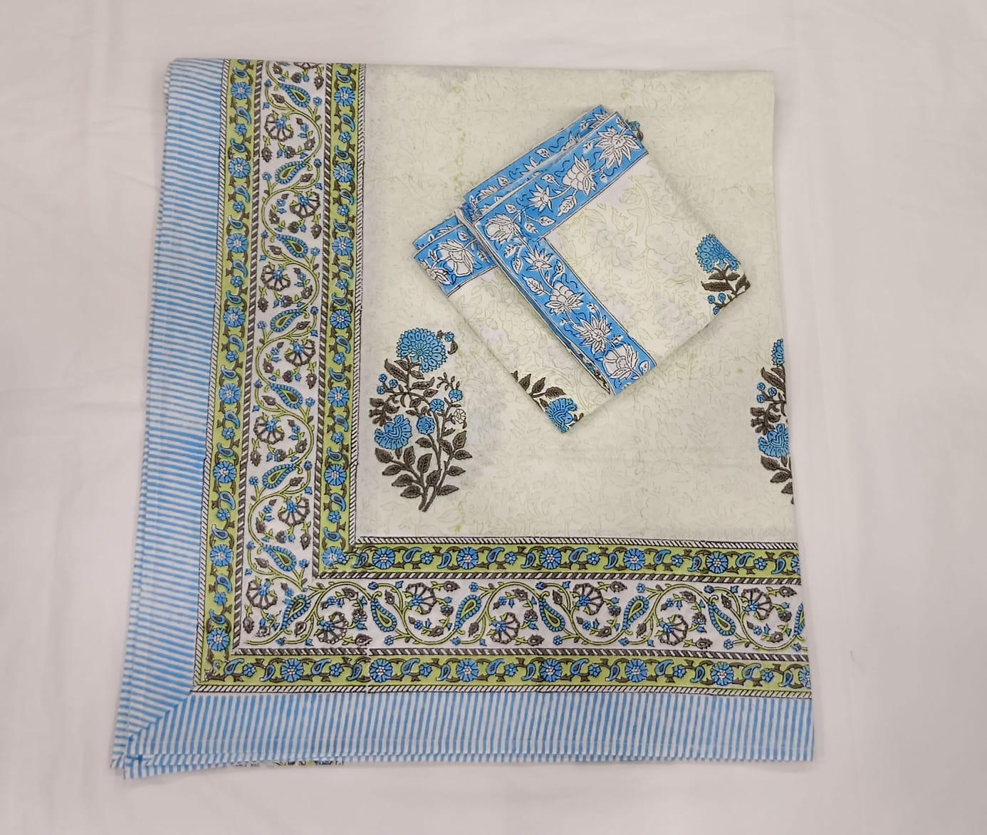 HANDBLOCK PRINTED COTTON BEDSHEET COLLECTION(90X108) - Print 21