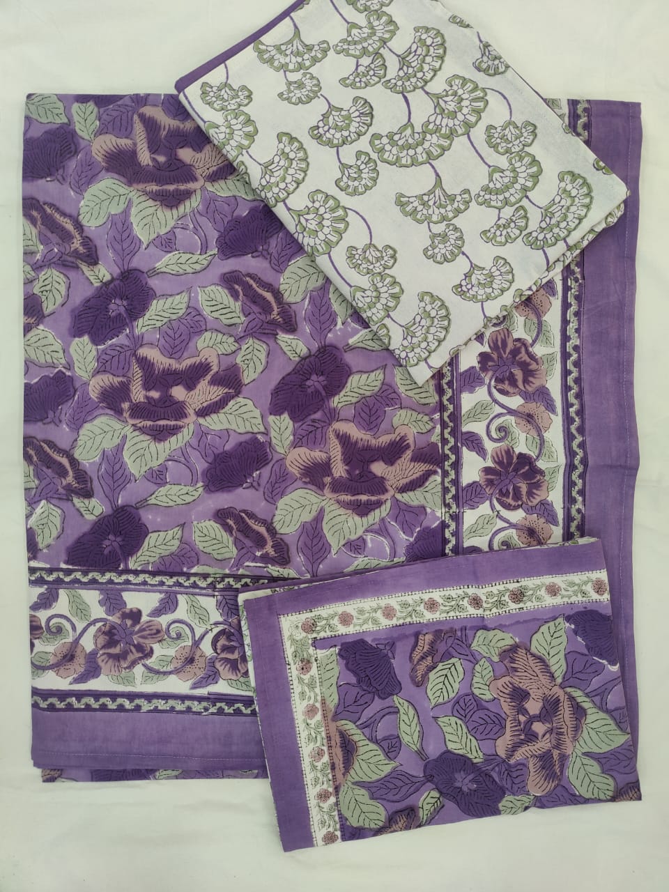 HANDBLOCK PRINTED COTTON BEDSHEET COLLECTION(90X108) - Print 18