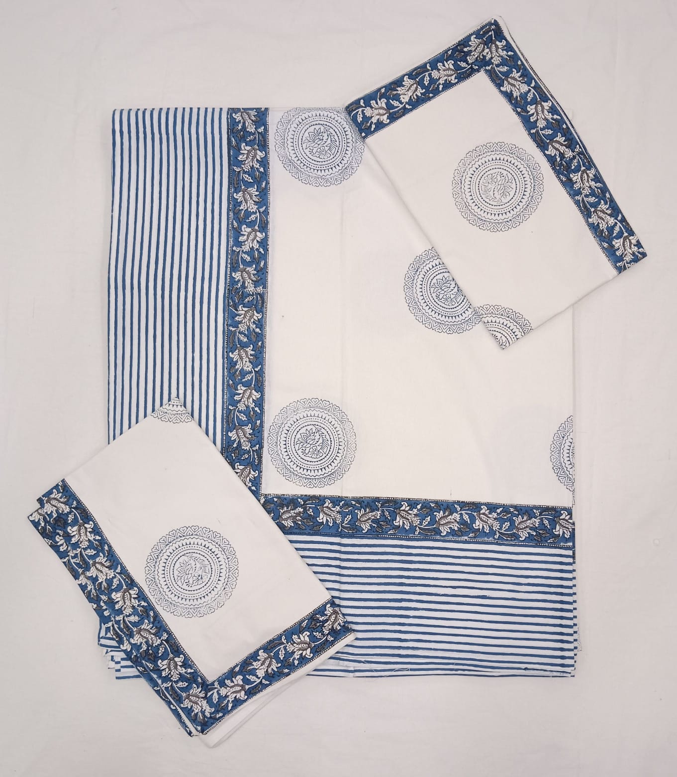 HANDBLOCK PRINTED COTTON BEDSHEET COLLECTION(90X108) - Print 24